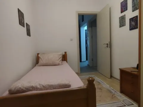 Izdavanje, dvosoban stan, 50m², Bar, Crna Gora - image 10