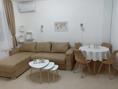 Prodaja, garsonjera, 24m², Drpe Mandića, Podgorica - image 4