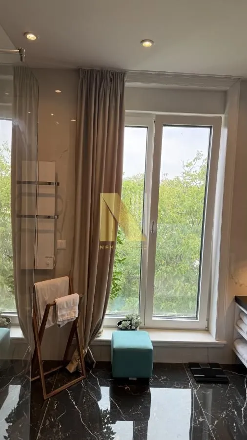 Prodaja, dvosoban stan, 124m², Savski Venac, Beograd