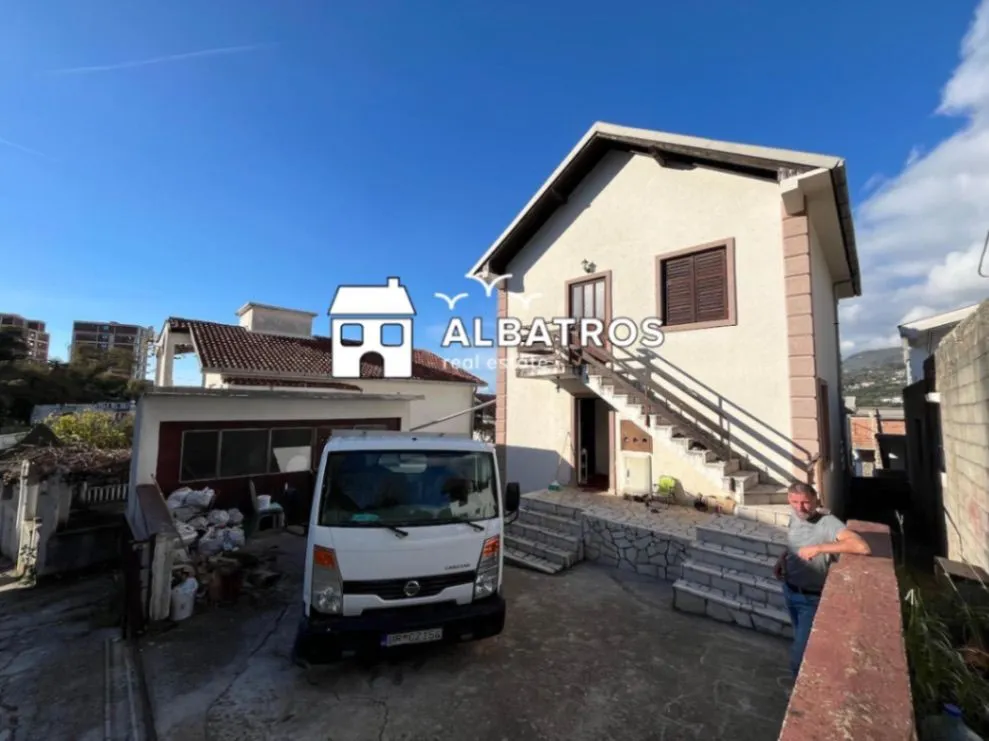 Prodaja, kuća, 126m², Dobre Vode, Bar