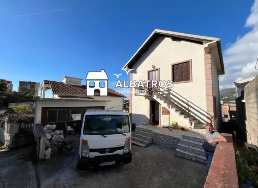 Prodaja, kuća, 126m², Dobre Vode, Bar