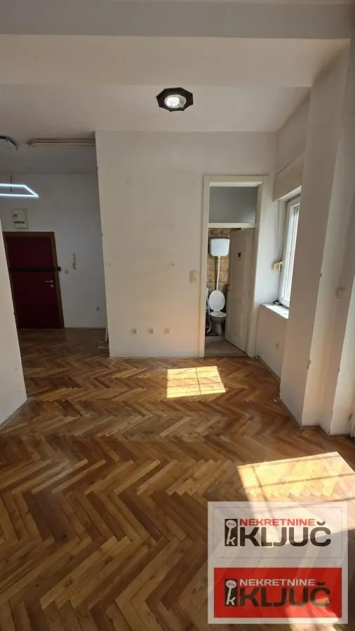Prodaja, dvosoban stan, 56m², Bulevar Oslobodjenja, Novi Sad Sve Podlokacije
