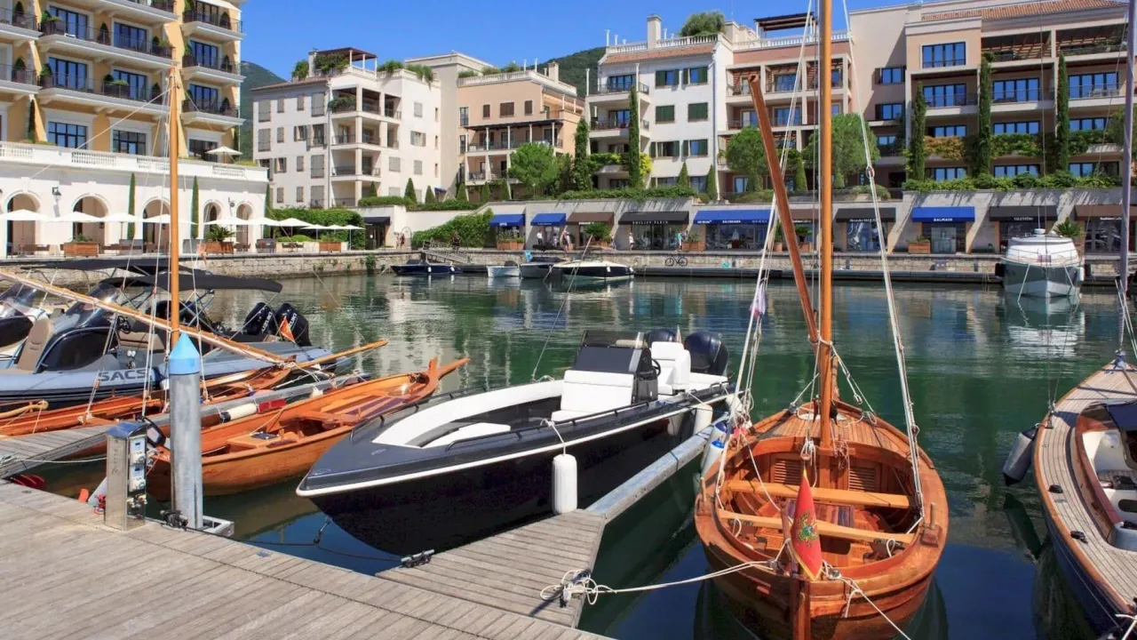 Sale, two bedroom apartment, 90m², Porto Montenegro, Tivat
