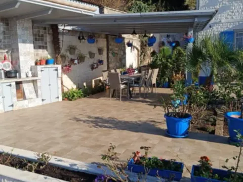 Prodaja, kuća, 330m², Donja Lastva, Tivat - image 4