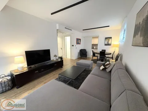 Izdavanje, trosoban stan, 80m², Voždovac Sve Podlokacije, Beograd - image 5