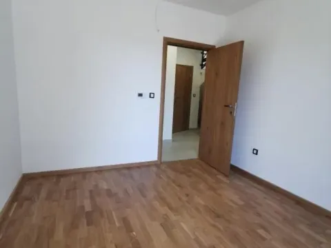 Sale, four bedroom apartment, 124m², Sremska Kamenica, Petrovaradin - image 7