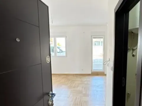 Sale, one bedroom apartment, 30m², Surčin, Beograd - image 6