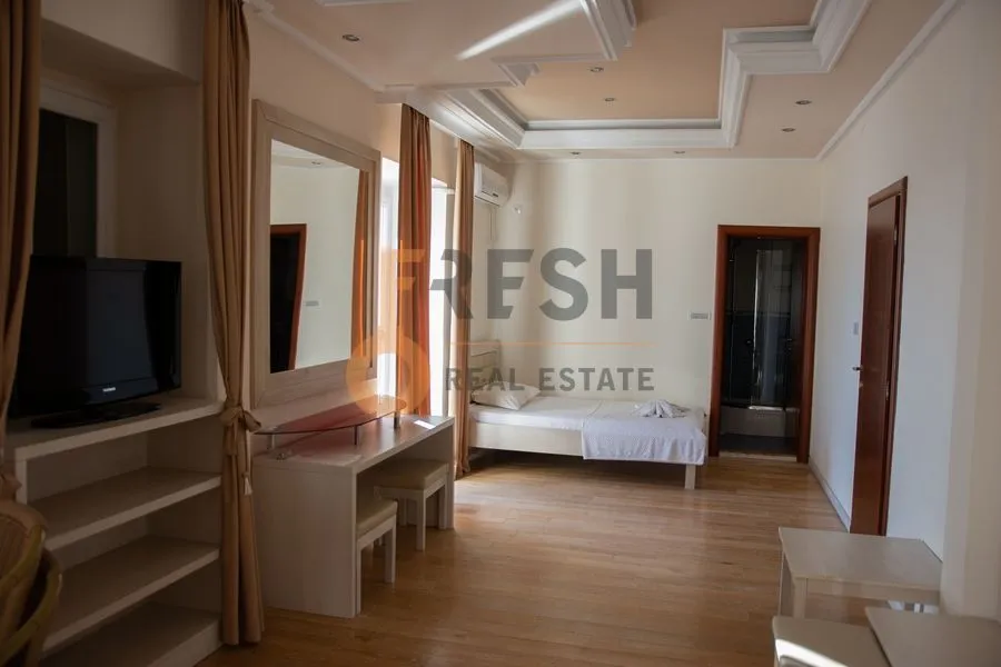 Sale, office space, 800m², Herceg Novi, Crna Gora