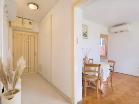 Izdavanje, jednosoban stan, 55m², Centar, Budva - image 3