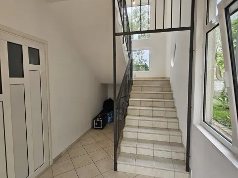 Prodaja, jednosoban stan, 42m², Dobrota, Kotor - image 7