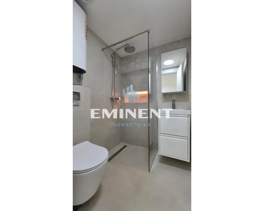 Rent, office space, 86m², Savski Venac, Beograd
