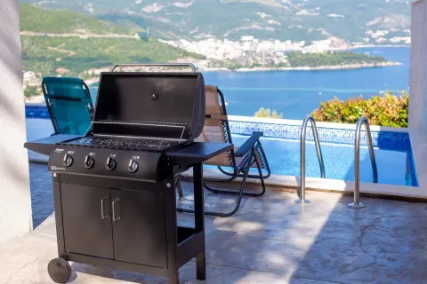 Rent, house, 250m², Budva, Crna Gora - image 16