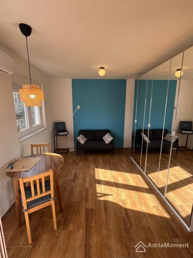 Prodaja, garsonjera, 27m², Centar, Tivat