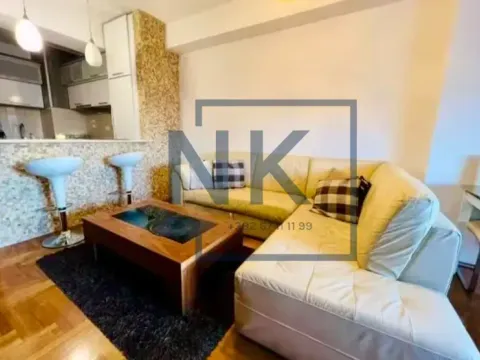 Izdavanje, jednosoban stan, 57m², City Kvart, Podgorica