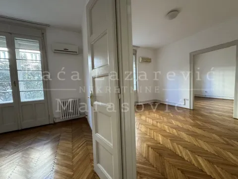 Prodaja, četvorosoban stan, 138m², Vračar Centar, Vračar Sve Podlokacije - image 3