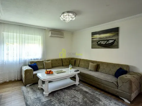 Sale, house, 303m², Konik, Podgorica - image 17