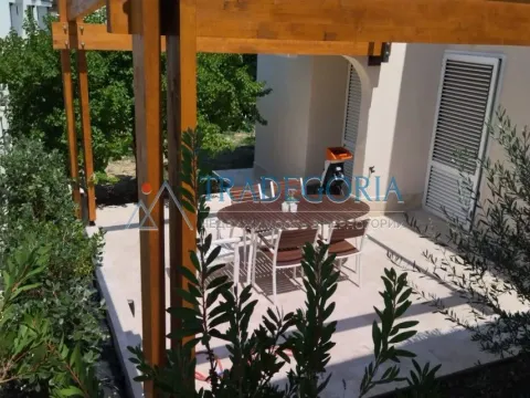 Prodaja, kuća, 199m², Bar, Crna Gora