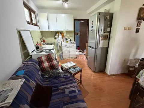Sale, house, 75m², Padinska Skela, Palilula Sve Podlokacije - image 4