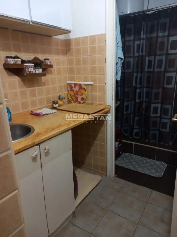 Sale, three bedroom apartment, 95m², Neimar, Vračar Sve Podlokacije