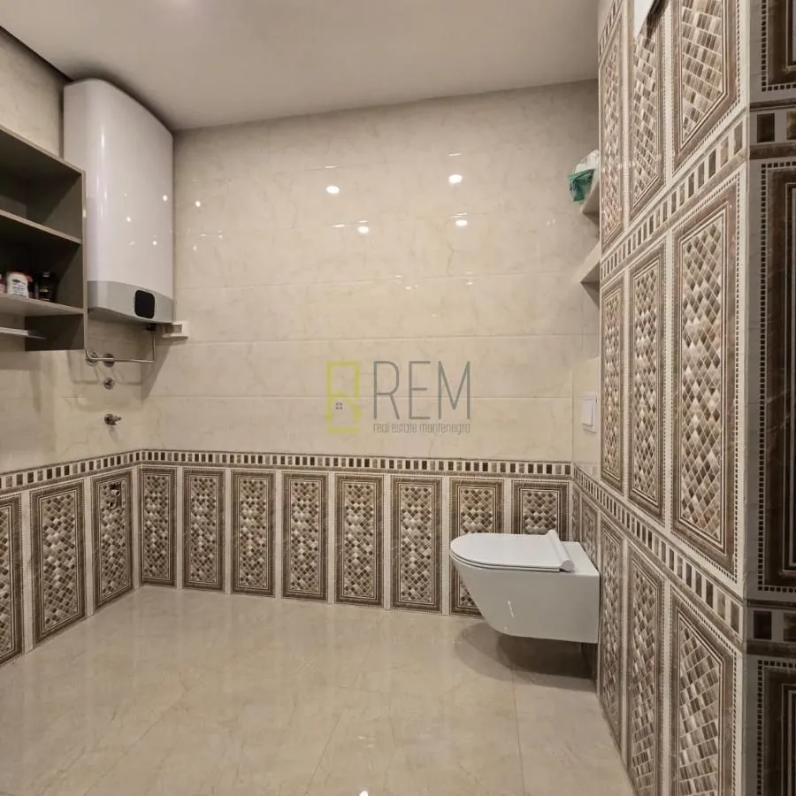 Prodaja, trosoban stan, 127m², Preko Morače, Podgorica