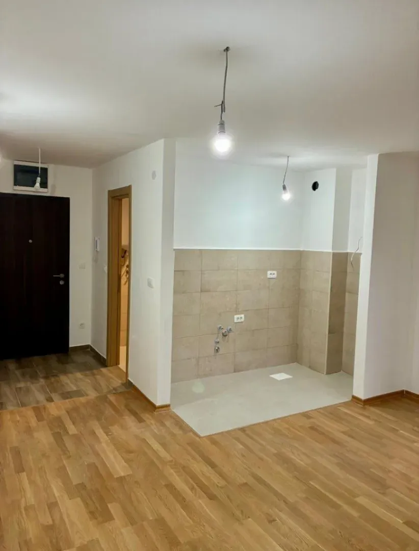 Prodaja, garsonjera, 27m², Stari Aerodrom, Podgorica