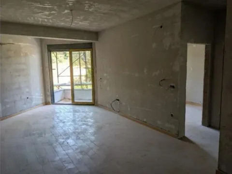 Prodaja, jednosoban stan, 47m², Ulcinj, Crna Gora - image 2