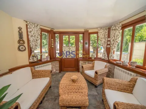 Prodaja, kuća, 169m², Cetinje, Crna Gora - image 18