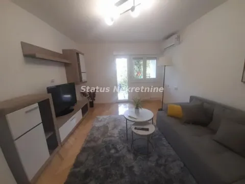 Izdavanje, dvosoban stan, 52m², Železnička Stanica, Novi Sad Sve Podlokacije - image 3