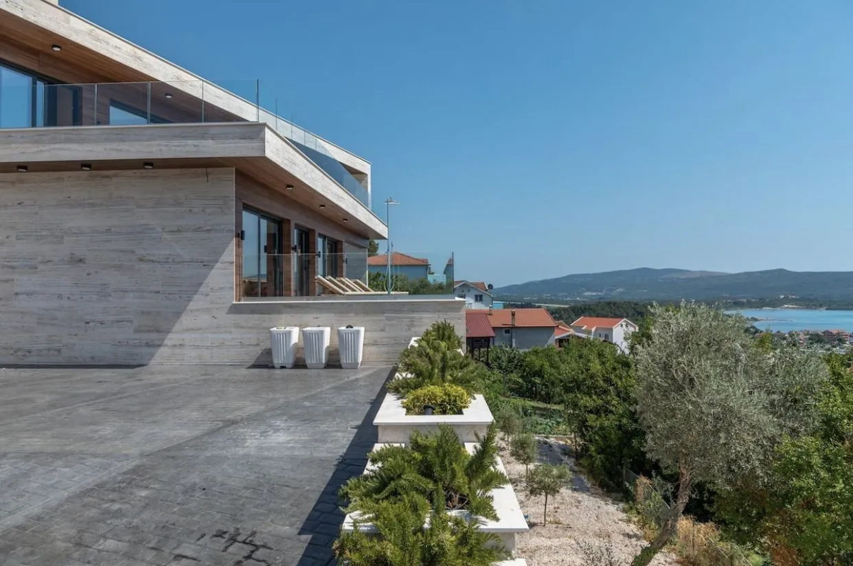 Sale, house, 311m², Tivat, Crna Gora