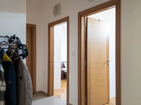 Prodaja, dvosoban stan, 75m², Stari Aerodrom, Podgorica - image 10