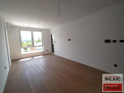 Prodaja, jednosoban stan, 43m², Bulevar patrijarha Pavla, Novi Sad Sve Podlokacije