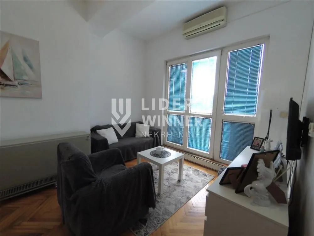 Prodaja, stan, 174m², Zemun Gornji Grad, Zemun Sve Podlokacije