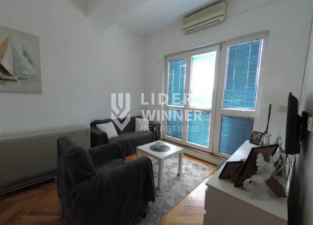 Prodaja, stan, 174m², Zemun Gornji Grad, Zemun Sve Podlokacije