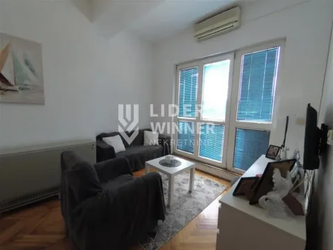 Prodaja, stan, 174m², Zemun Gornji Grad, Zemun Sve Podlokacije - image 1