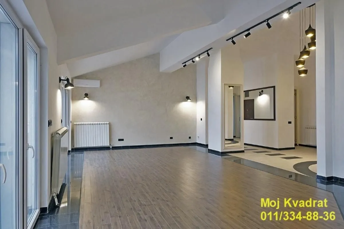 Prodaja, trosoban stan, 172m², Voždovac Sve Podlokacije, Beograd