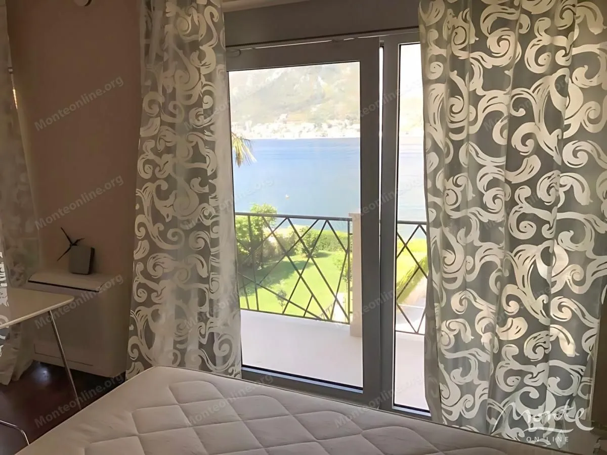 Prodaja, kuća, 390m², Stoliv, Kotor