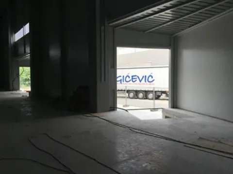 Izdavanje, poslovni prostor, 2800m², Batajnica, Beograd - image 10