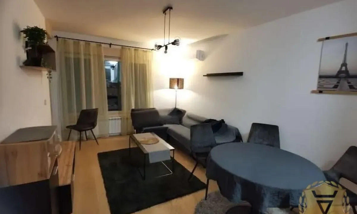 Izdavanje, dvosoban stan, 42m², Stari Grad, Beograd