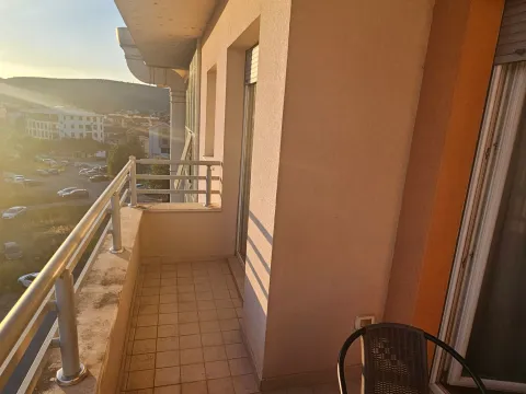 Rent, one bedroom apartment, 51m², City Kvart, Podgorica - image 9