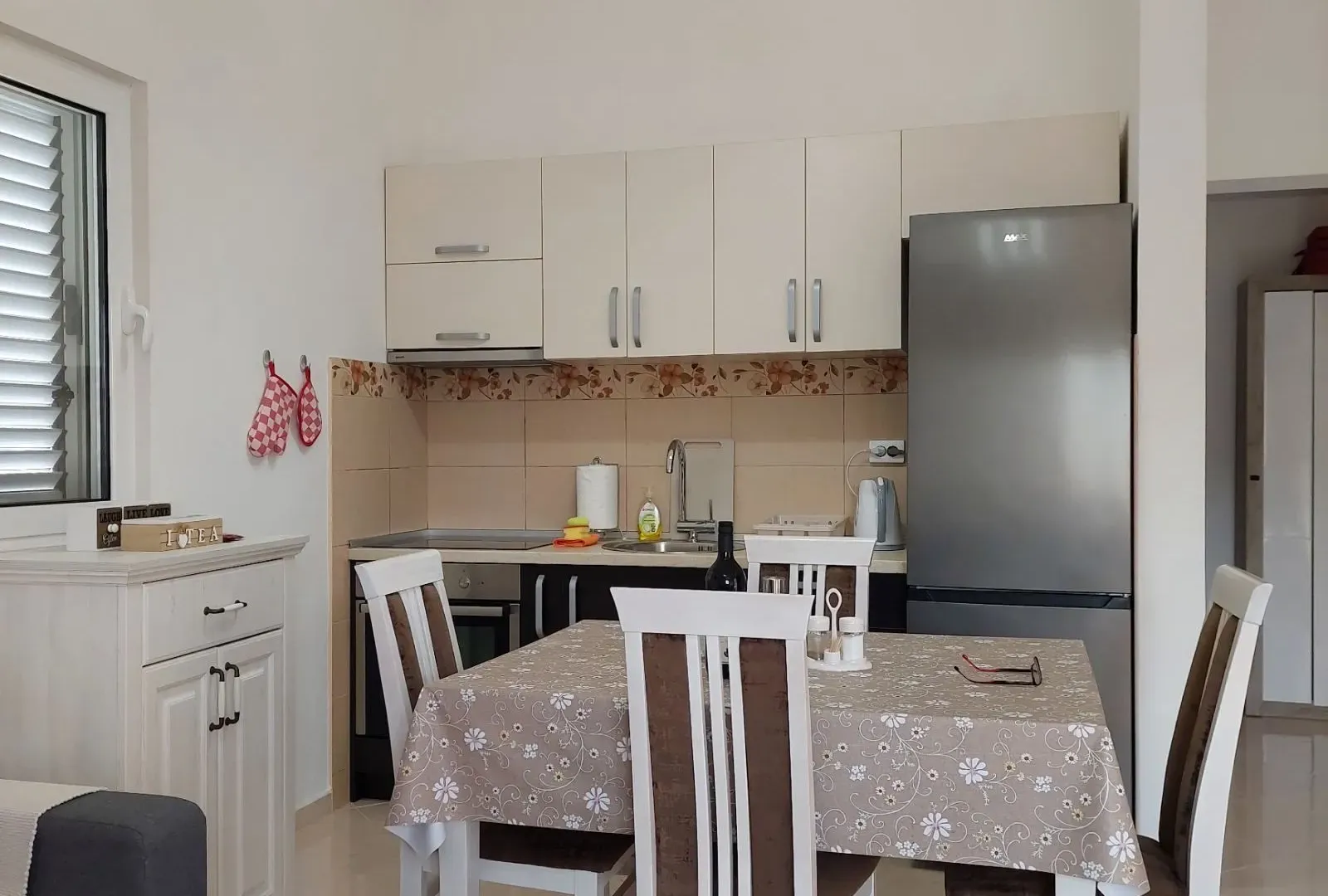 Prodaja, kuća, 169m², Kovači, Kotor