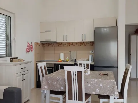 Prodaja, kuća, 169m², Kovači, Kotor - image 10