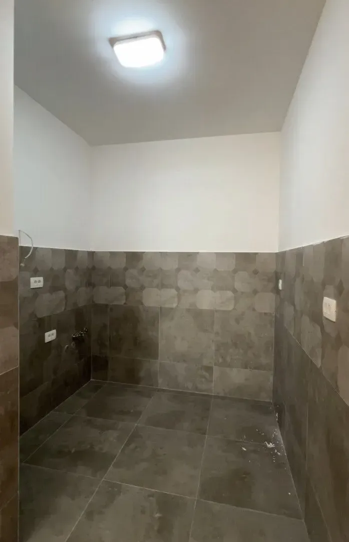 Prodaja, jednosoban stan, 45m², Pobrežje, Podgorica