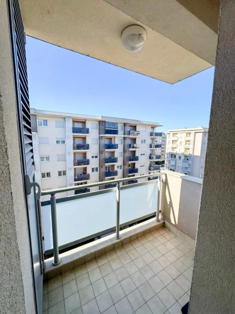 Rent, two bedroom apartment, 64m², City Kvart, Podgorica