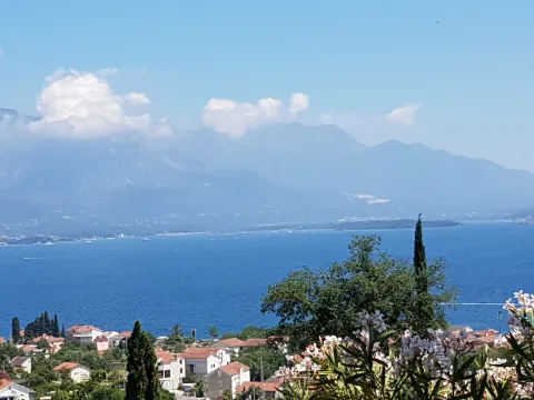 Zemljište in Baošići
