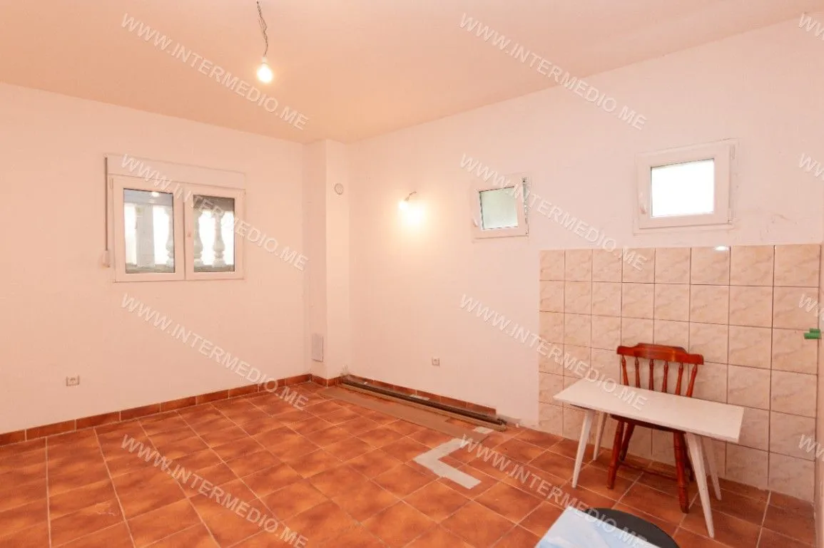 Prodaja, kuća, 138m², Topla, Herceg Novi