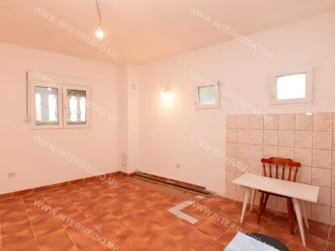 Prodaja, kuća, 138m², Topla, Herceg Novi - image 11