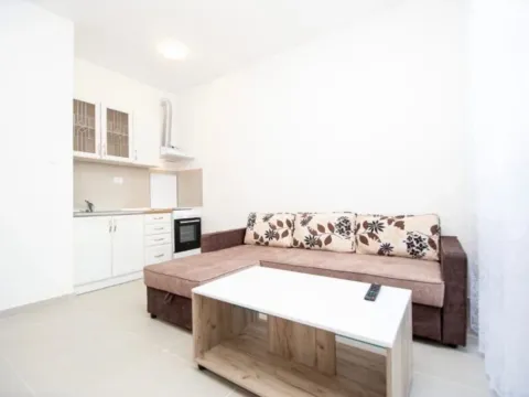 Rent, studio apartment, 35m², Babilonija, Budva