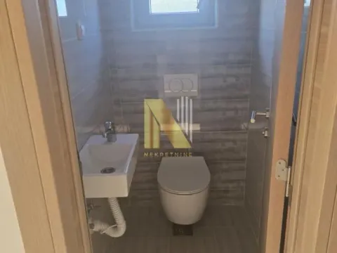 Prodaja, trosoban stan, 70m², Vidovdansko naselje, Novi Sad Sve Podlokacije - image 6