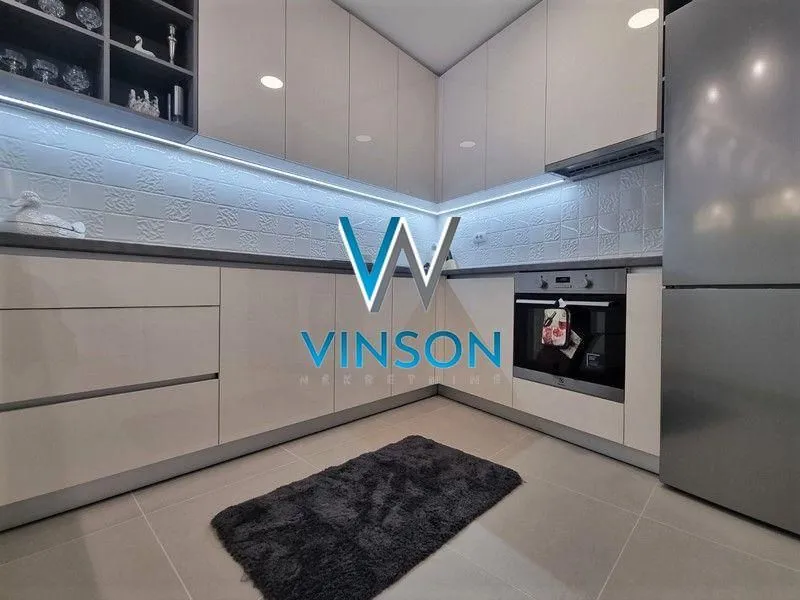 Prodaja, četvorosoban stan, 101m², Salajka, Novi Sad Sve Podlokacije