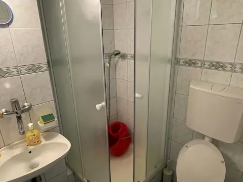 Rent, house, 71m², Zabjelo, Podgorica - image 14